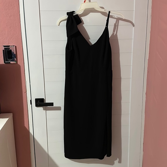 Black Sleeveless Bodycon Midi Dress - Picture 1 of 6
